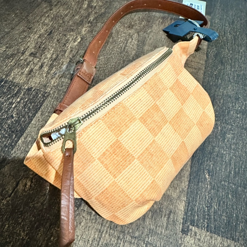Cross body buckle bag NWT